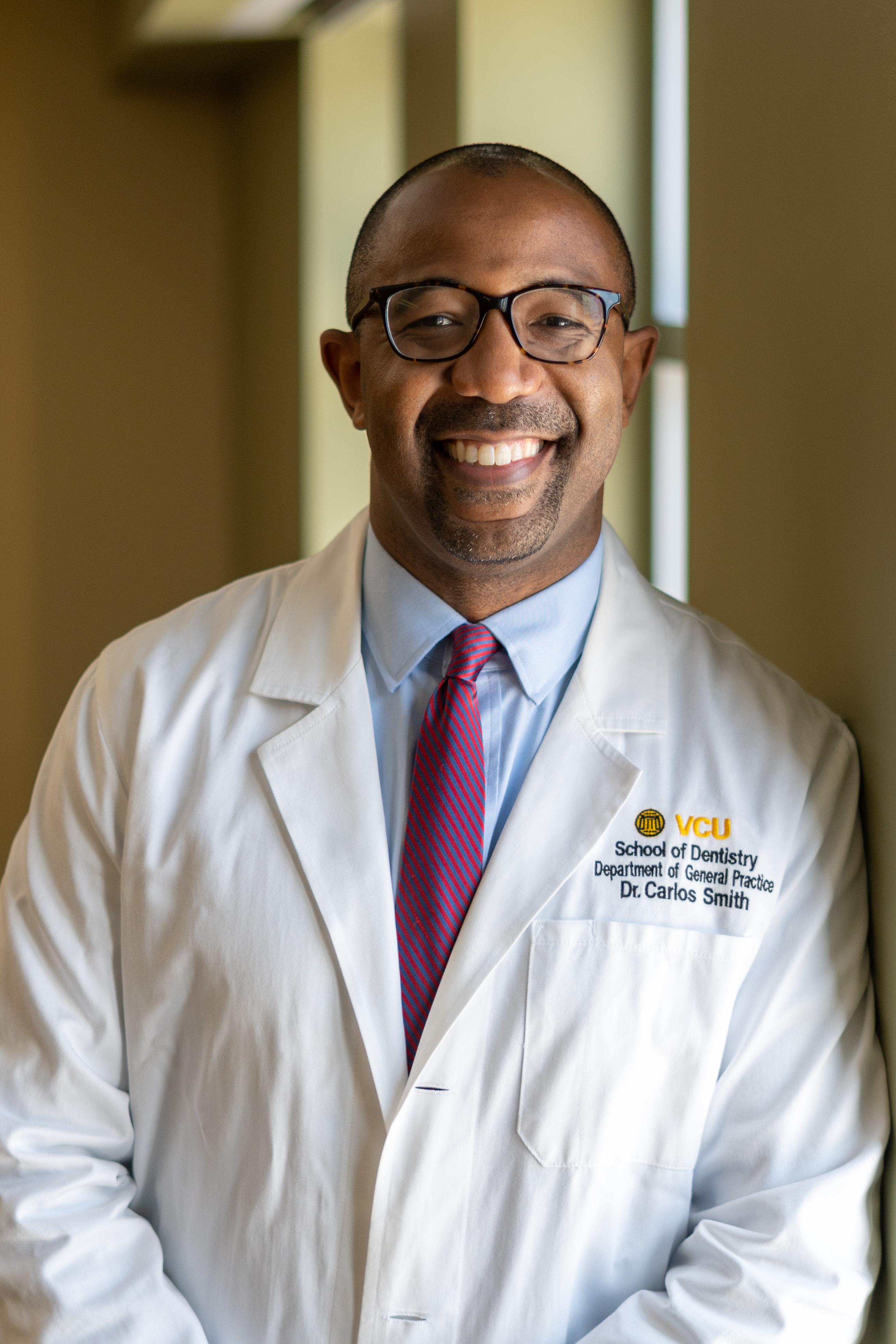 Dr. Carlos Smith